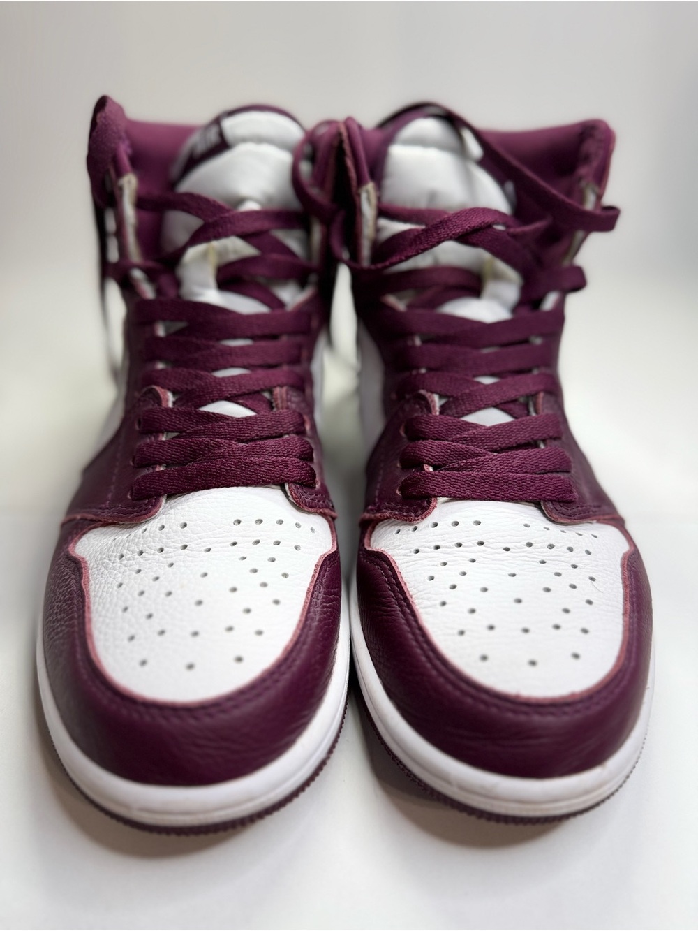 Men’s SIZE 8.5  High-Top Jordan 1’s Sneakers in Burgundy and White “NO BOX”